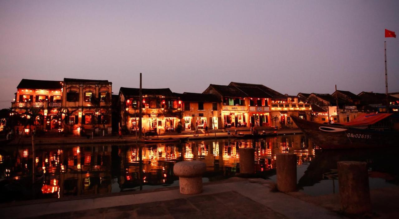 Corner Night Market Homestay Χόι Αν Εξωτερικό φωτογραφία